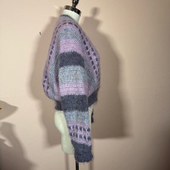 Hold  Mohair wool grandmacore Lavender Grey Crochet Ireland Cardigan Sweater - Picture 9 of 17